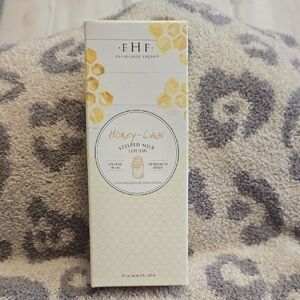 FarmHouse Fresh Skincare Honey-Chai Steeped Milk Lotion New In Box